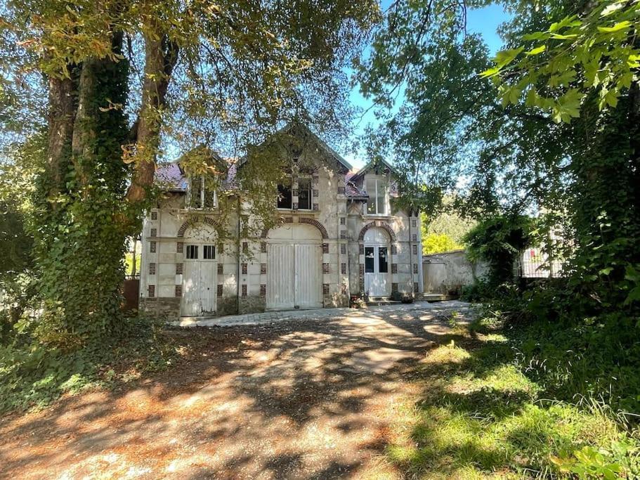 La Maison Du Manoir 1900 Une Experience En Famille La Ferté-Gaucher Eksteriør bilde